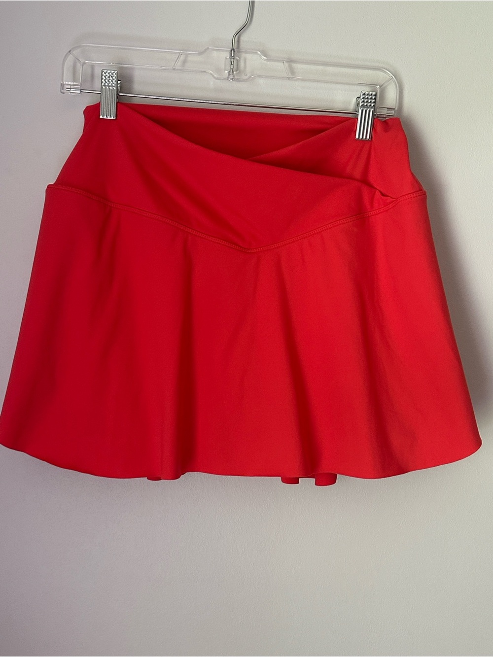 HALARA Red Flared Athletic Skirt